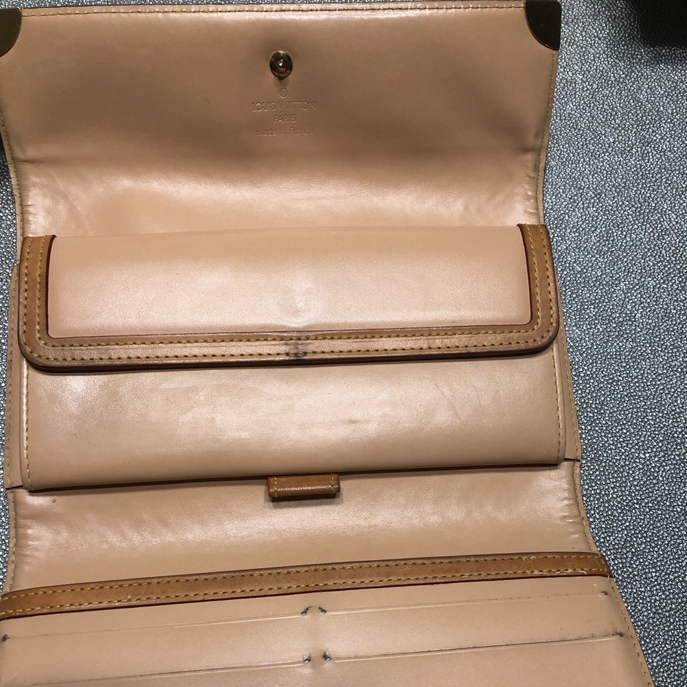 Louis Vuitton Porte Tresor Wallet - Picture 2 of 16